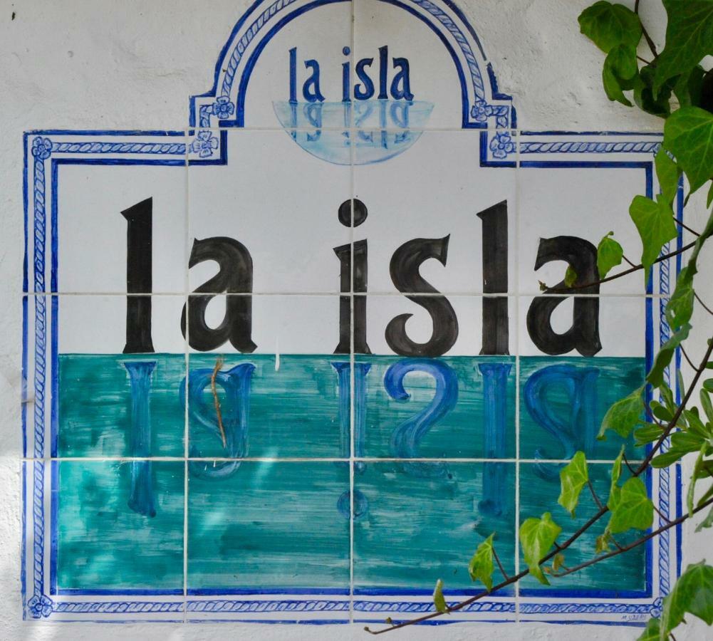 Luxury Apartment In La Isla, Walking Distance To Puerto Banus Marbella Esterno foto